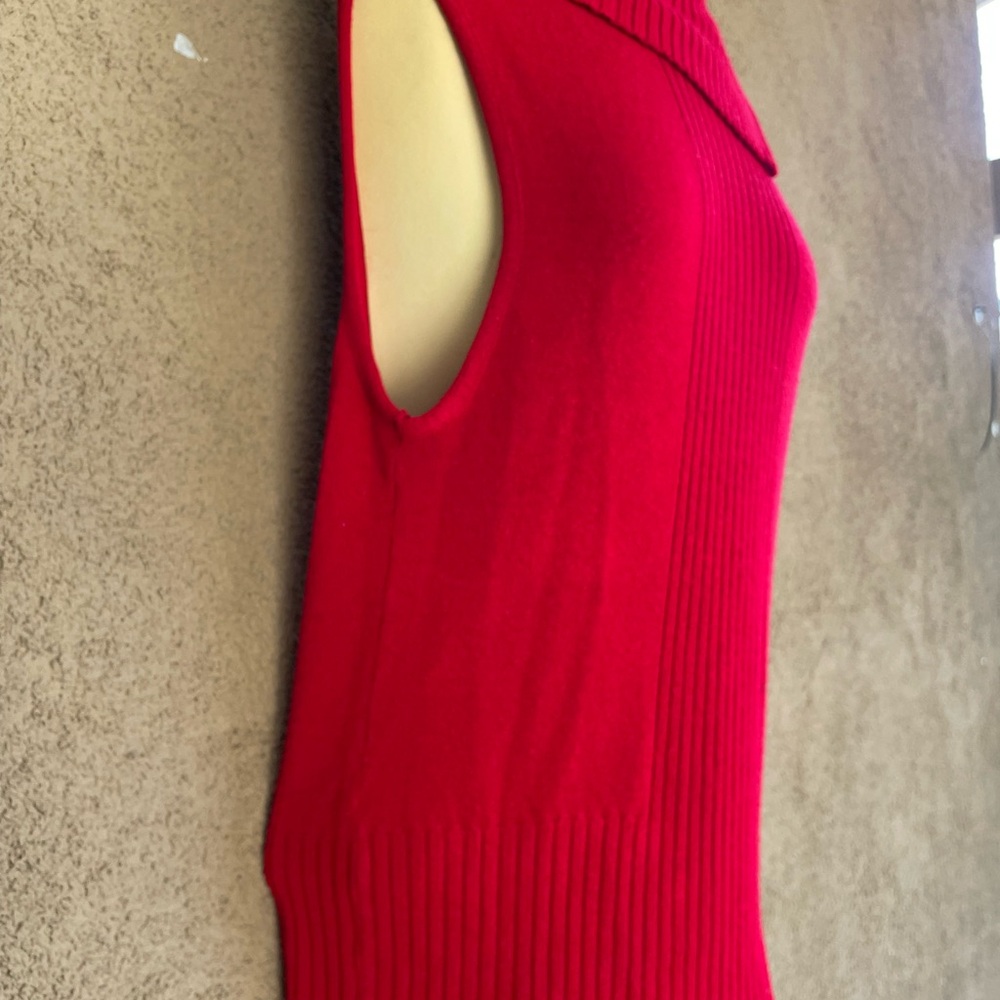 Sleeveless Red Knit Top